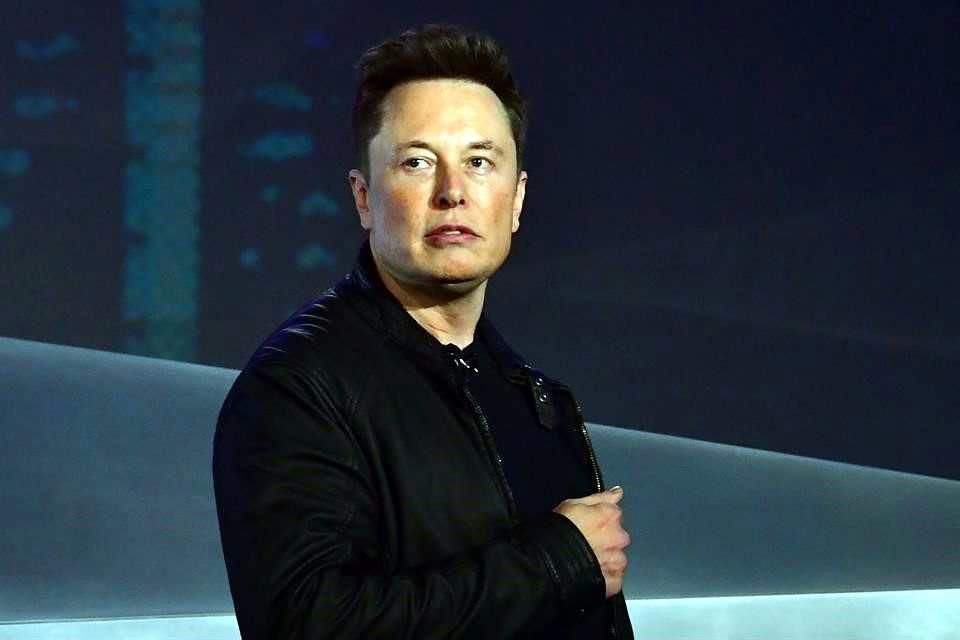 Tras concretar la compra de Twitter, Elon Musk despidió al CEO de la empresa de redes social Parag Agrawal y otros directivos de alto rango.