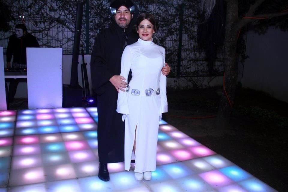 Nena Elizondo y Enrique Rangel