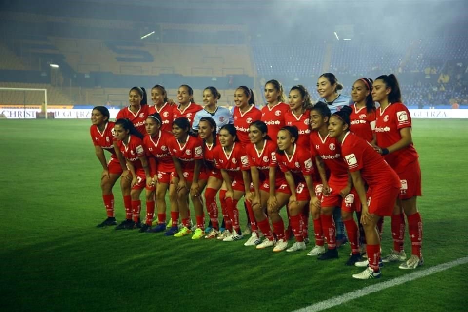 Tigres Femenil goleó 5-0 a Toluca y avanzó a las Semifinales del Apertura 2022 con un aplastante global de 9-0; su rival será Rayadas o América Femenil.