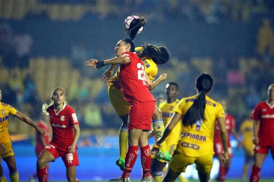 Tigres Femenil goleó 5-0 a Toluca y avanzó a las Semifinales del Apertura 2022 con un aplastante global de 9-0; su rival será Rayadas o América Femenil.