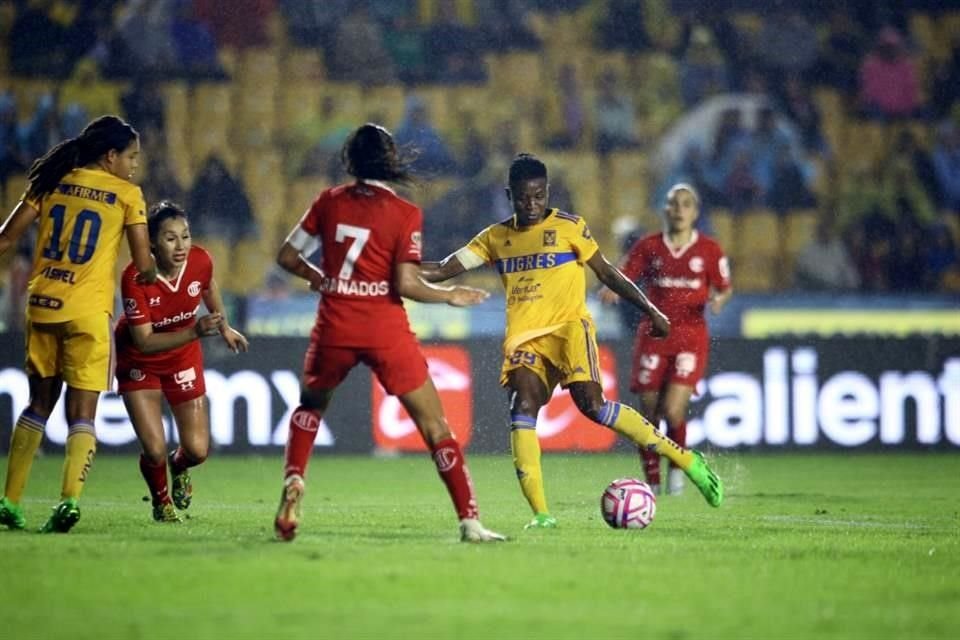 Tigres Femenil goleó 5-0 a Toluca y avanzó a las Semifinales del Apertura 2022 con un aplastante global de 9-0; su rival será Rayadas o América Femenil.