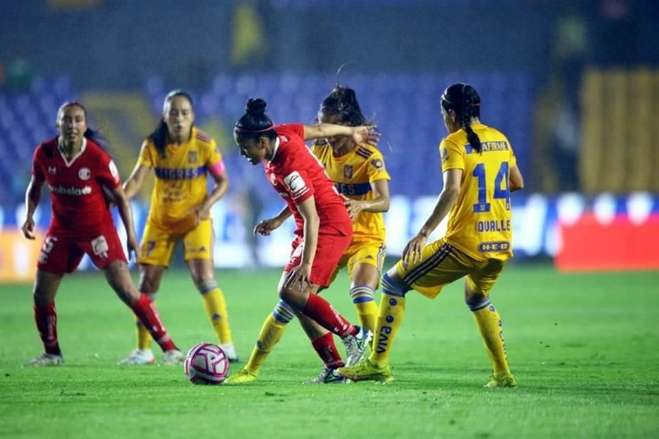 Tigres Femenil goleó 5-0 a Toluca y avanzó a las Semifinales del Apertura 2022 con un aplastante global de 9-0; su rival será Rayadas o América Femenil.