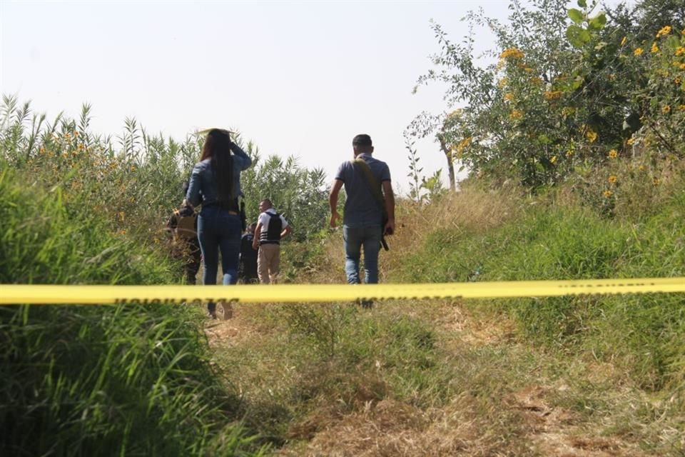 El cadáver de un hombre fue encontrado en Los Pastos, Tlaquepaque con alrededor de 12 horas de haber sido asesinado.