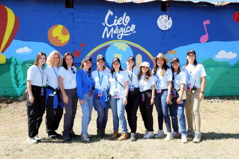 Balbina Camargo, Mariela Cantú, Bertha Zambrano, Paula Martínez, Daniela Garza Díaz, Paulina Ayala, Alejandra Rodríguez, Romelia Herrera, Cristina Arredondo, Paloma de León y Tere Leal