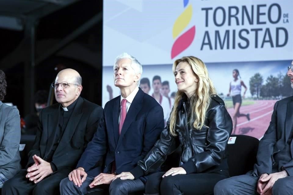 Padre Alberto Siman, Alfredo del Mazo y Fernanda Castillo del Mazo