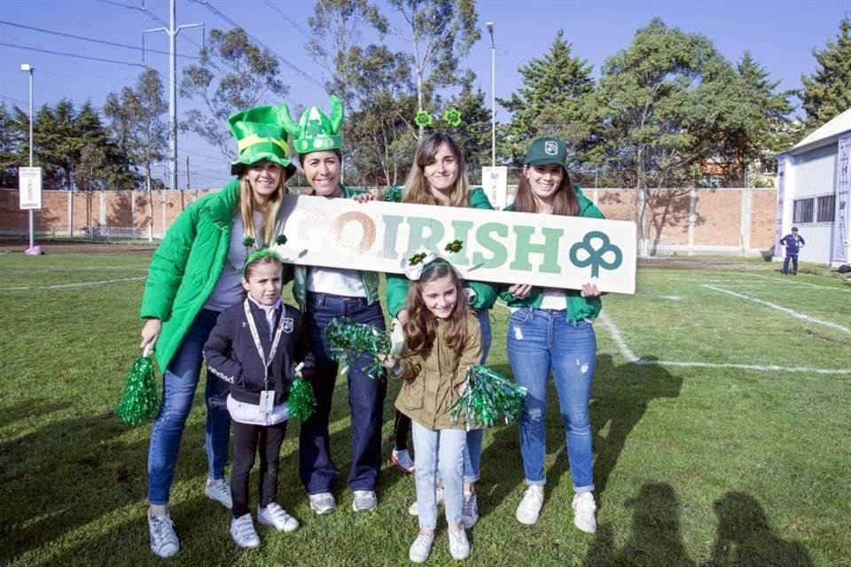 Ana Paula Goicoechea, Itziar Rivellol, Montse Calimayor, Daniela Mestre, Amaya Echeverria y Emilia López (Irish México)