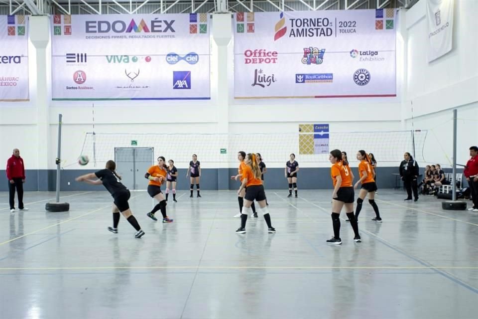 Aspectos Cumbres Guadalajara y Anáhuac Monterrey