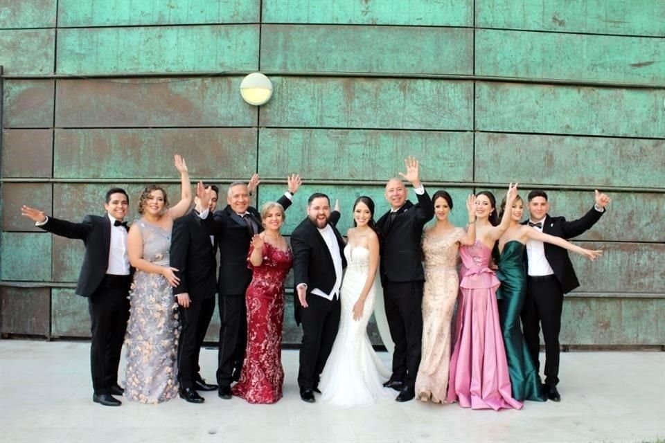 Irving Guadarrama, Erika de Guadarrama, Alan Arenas, Carlos Arenas, Mily de Arenas , Carlos Arenas, Sofía Villarreal, Alberto Villarreal, Ana Laura de Villarreal, Karla Villarreal, Diana de Estrada, A