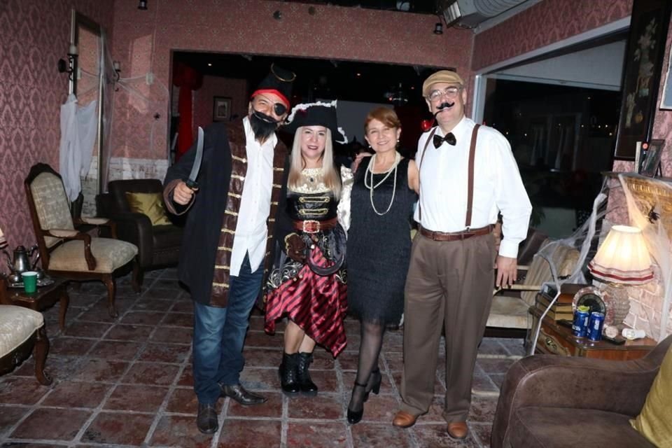 José Leal, Olga Garza, Adoraim Davila y Daniel González
