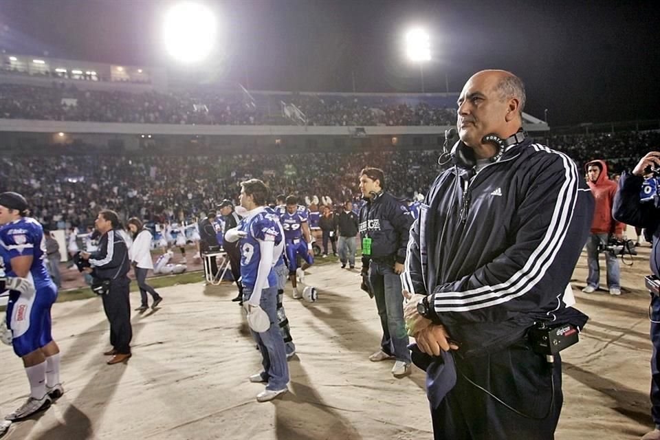 Frank González, hoy director del Inde de NL, fue el coach más exitoso en la historia de Borregos.