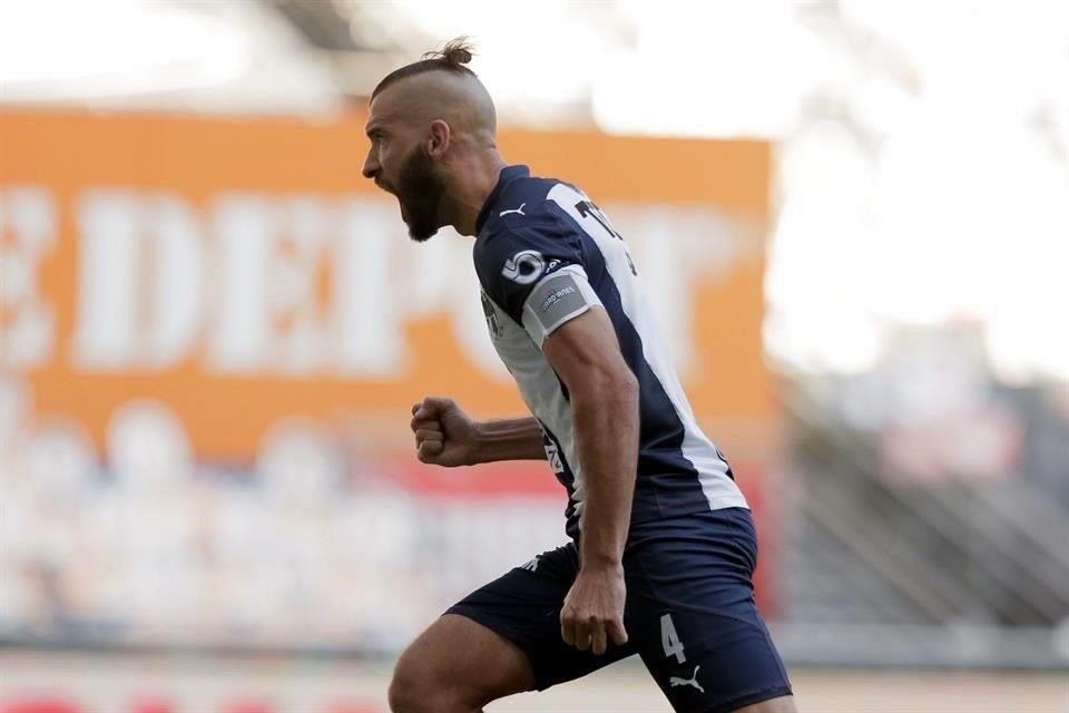 Nicolás Sánchez jugó 179 partidos oficiales con los Rayados y anotó 42 goles.