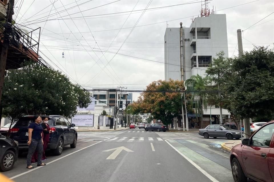 También dio a conocer que a partir del lunes se pondrá en operaciones el estacionamiento público gratuito en Río Tamazunchale y Río Orinoco.