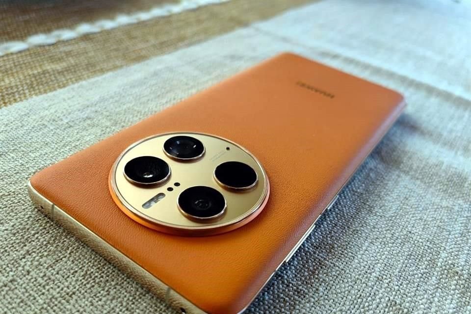 Huawei Mate 10 Pro en color naranja diseño cuero vegano.