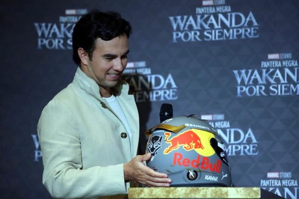 El mexicano 'Checo' Pérez, para complacer a su hijo, portará un detalle de las secuela de la película 'Pantera Negra' en su casco de piloto.