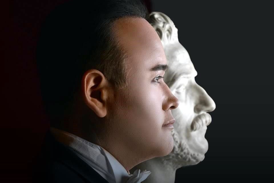 En el disco 'Signor Gaetano', el tenor Javier Camarena recupera seis obras prácticamente desconocidas de Donizetti, como 'Betly' y 'Il giovedì grasso'.