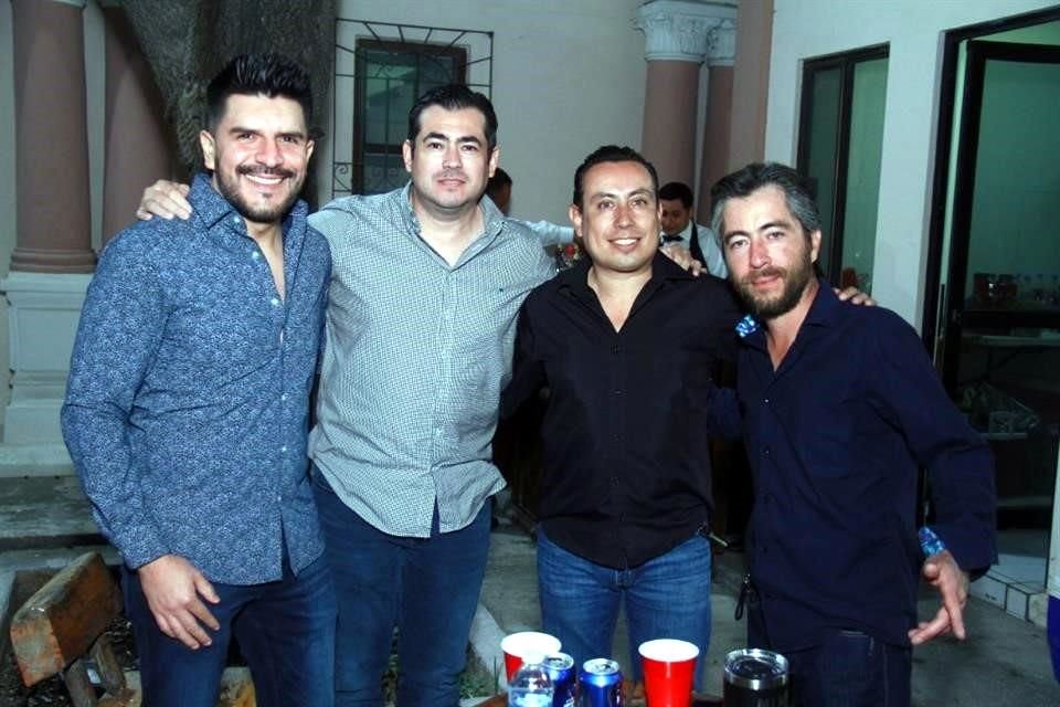 Luis González, Gerardo Salinas, Rolando Sandoval  y Rogelio Betancourt