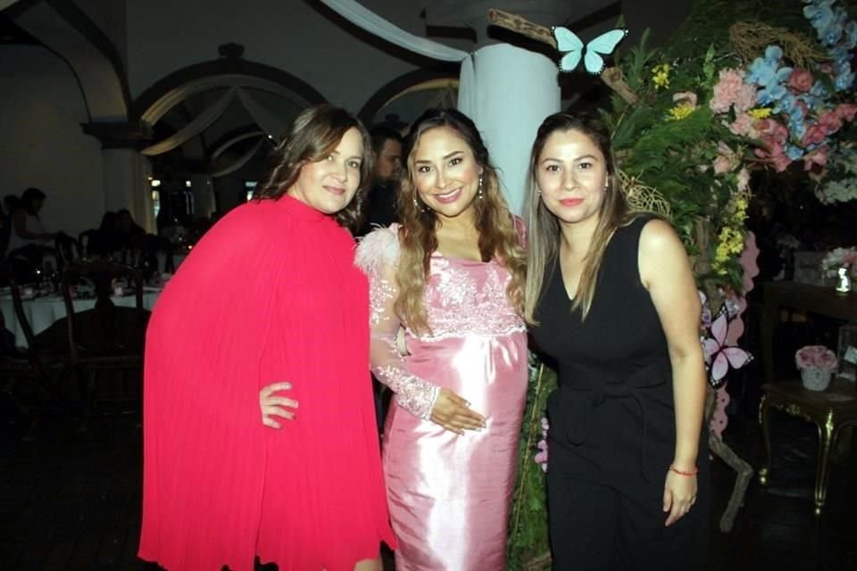 Loraine Fredrick, Mariana González de Leyva y Mónica Sepúlveda