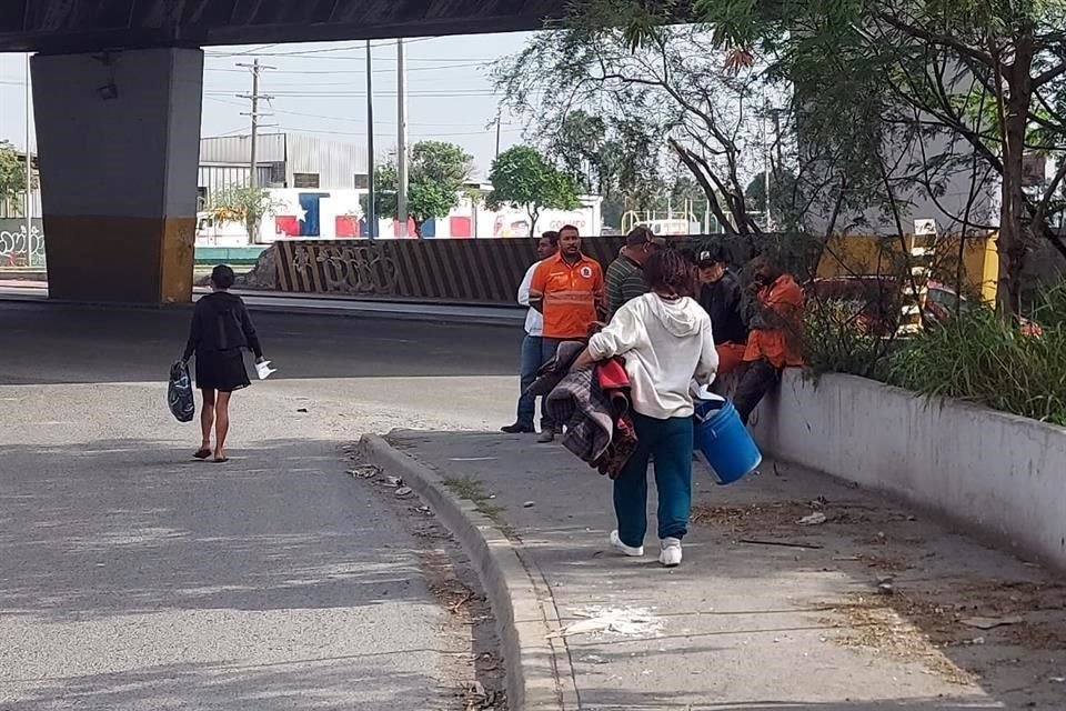 Los posesionarios no quisieron irse a un albergue estatal, marchándose por su propio pie del lugar.