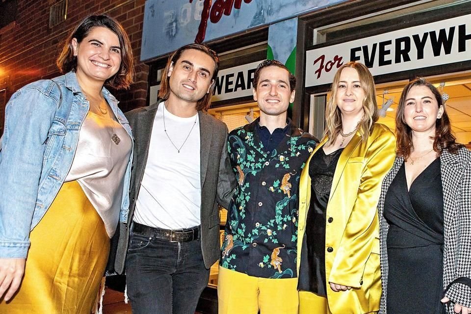 Patricia Rodríguez, Adal Gutiérrez, Alexis Zambrano, Andrea García y María Rivero