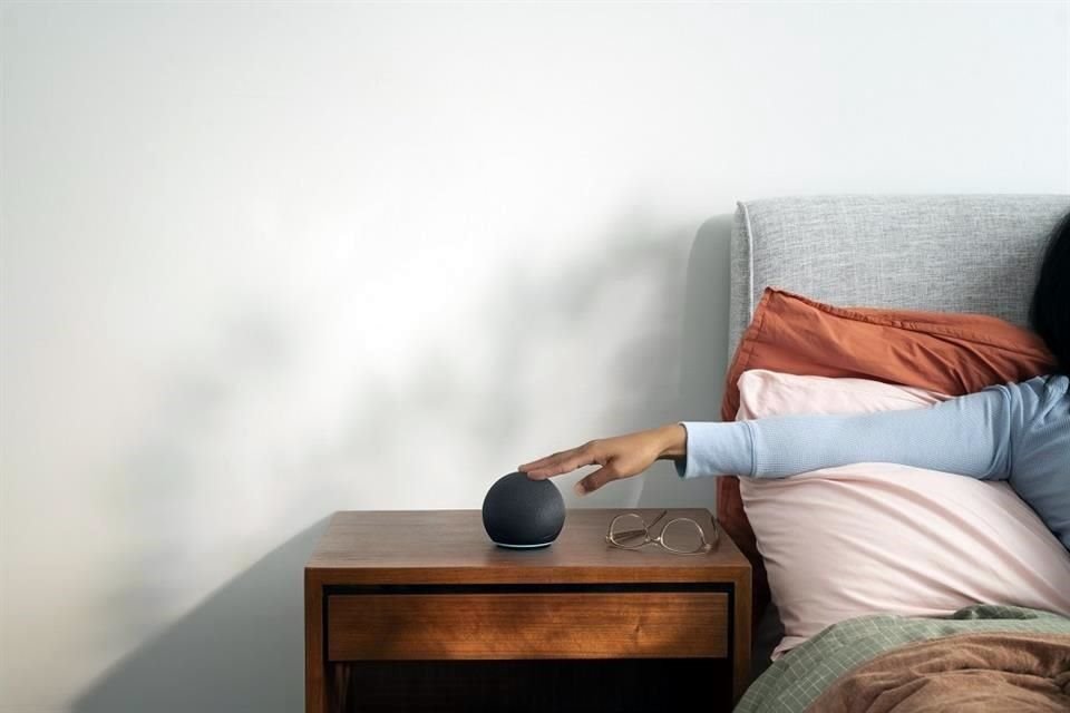 Cambio de voz y la posibilidad de agregar contactos de emergencia, entre lo nuevo de Alexa de Amazon.