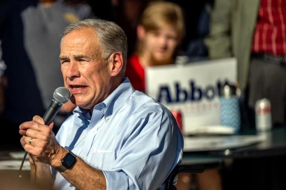 El Gobernador republicano Greg Abbott durante un mitin de campaña en octubre pasado.