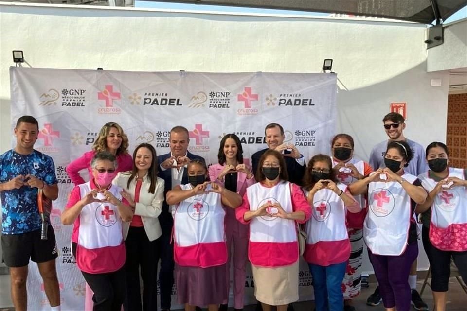 La Cruz Rosa anunció su alianza con la Federación Mexicana de Pádel en la que un porcentaje del boletaje del GNP México Major Premier Pádel será destinado a su causa.