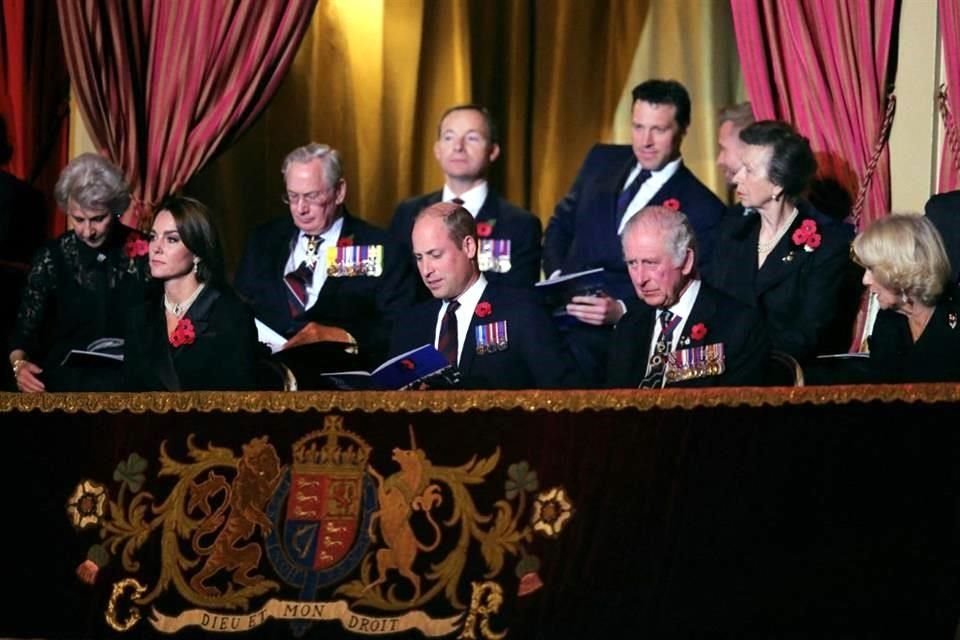 El Rey Carlos III rindió homenaje a su madre Isabel II en el Festival del Recuerdo, primer evento al que asiste como soberano.