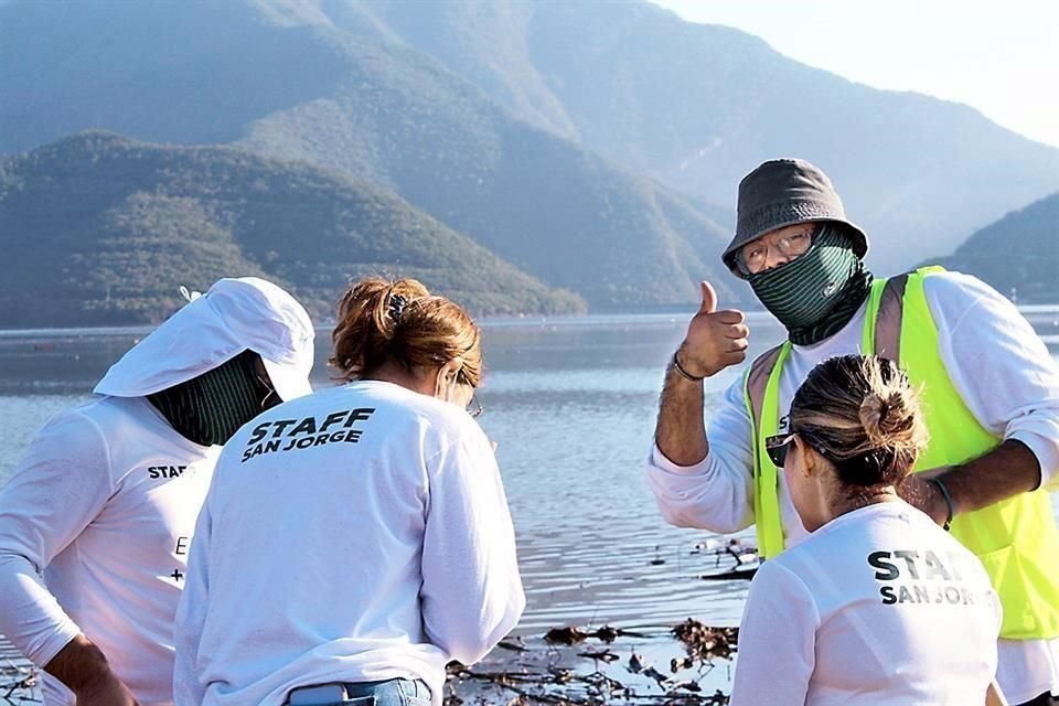Como parte de su responsabilidad y labor social, San Jorge ha participado activamente en la limpieza de la Presa de La Boca.