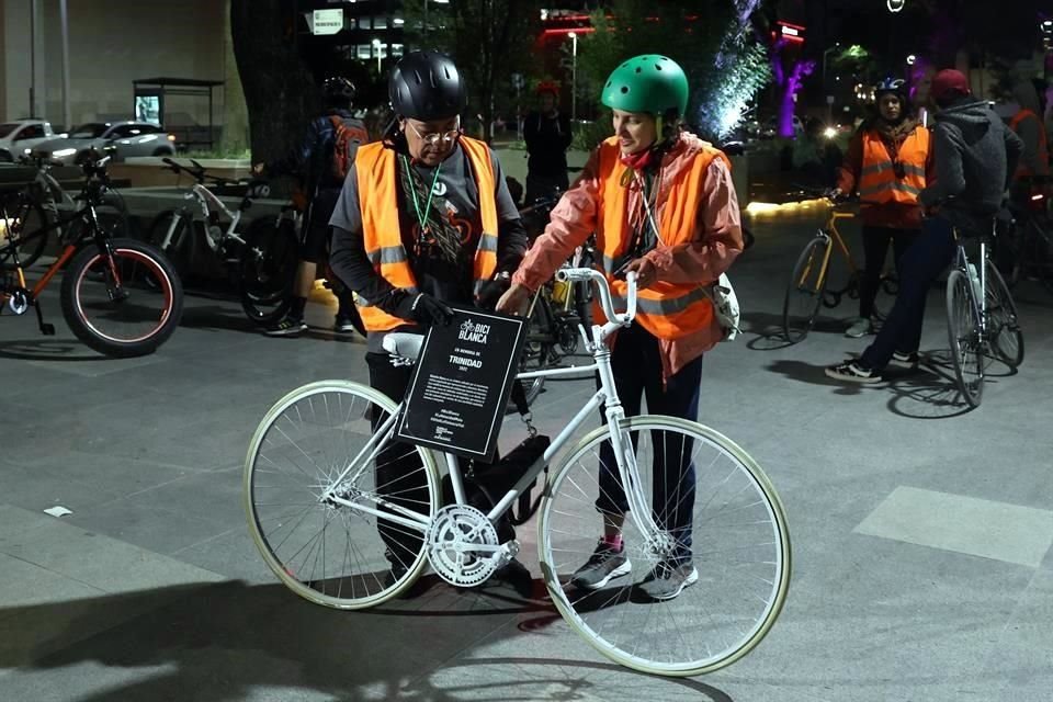 El colectivo salió de la explanada por la calle Zuazua.