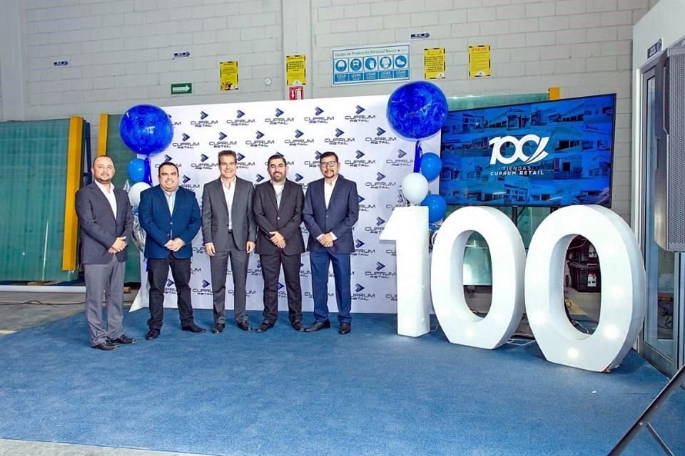 Ricardo González, Juan Manuel Reyes, Jorge Estrada, Jorge Cantú y Héctor Cabrera.