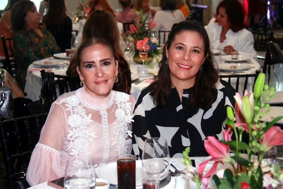 Rosy Rodríguez y Pamela Narváez