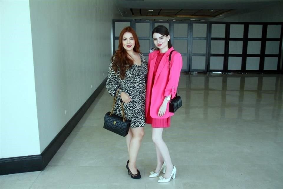 Alma Benavides y Karina Rodríguez