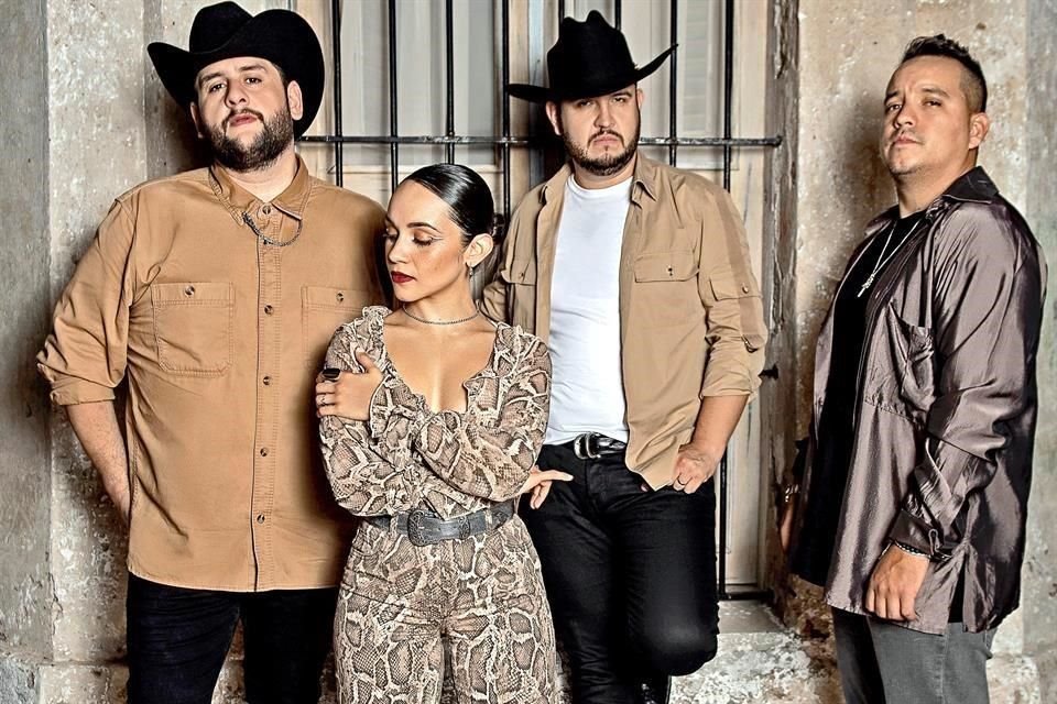 El trío grabó el tema a 'Te Vale Madre' junto a Edén Muñoz.