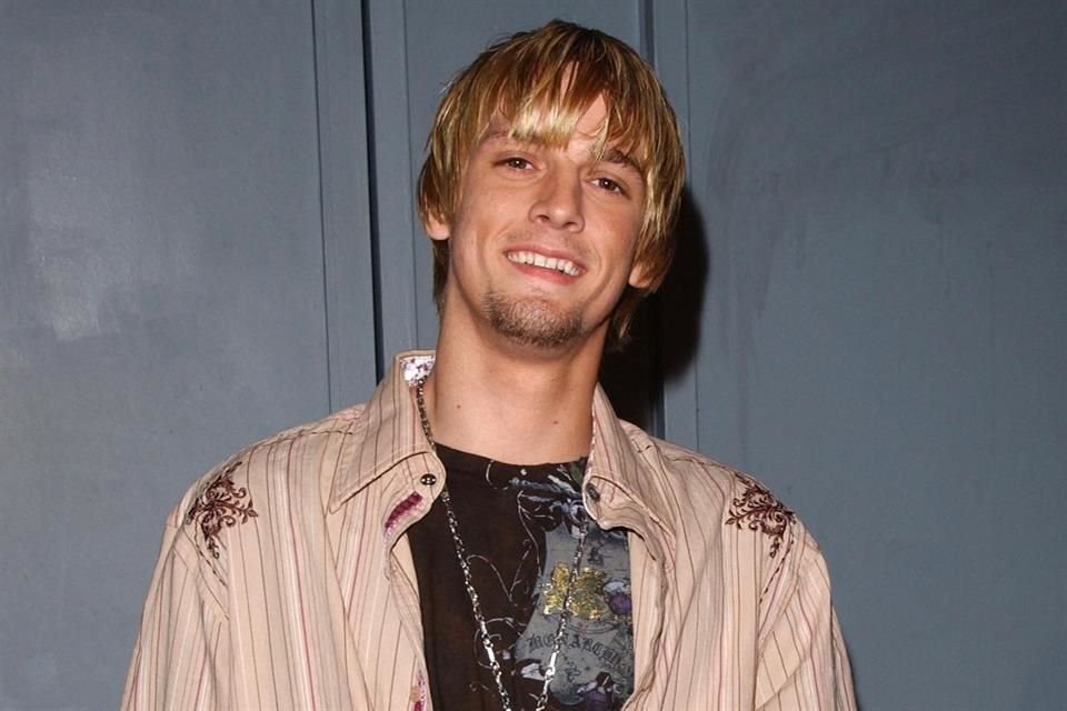 El acta de defunción de Aaron Carter menciona que el cantante fue cremado y sus restos estarán bajo resguardo de su hermana Angel.