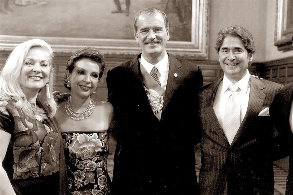 Liliana Melo de Sada, Marta Sahagún de Fox, Vicente Fox y Federico Sada González