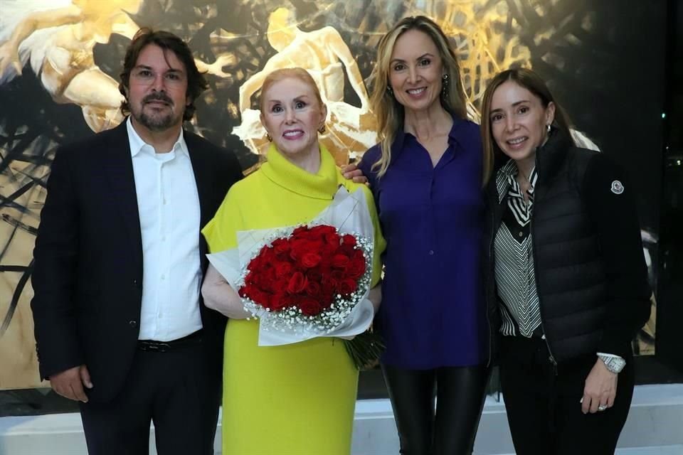 Jorge Gama, Lucila Araico, Lorena Gama y Alejandra Gama de Herrera