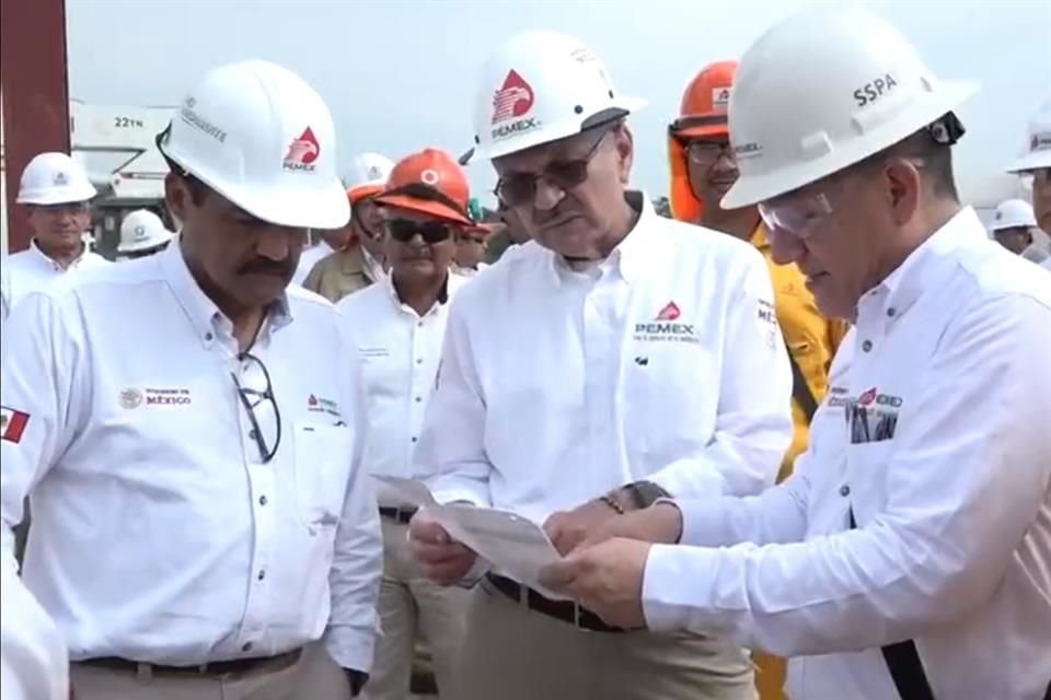 El proyecto para construir la planta de separación fue anunciado el 2 de febrero por el director de Pemex, Octavio Romero Oropeza.