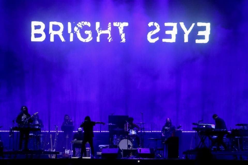 Bright Eyes se apoderan del escenario.