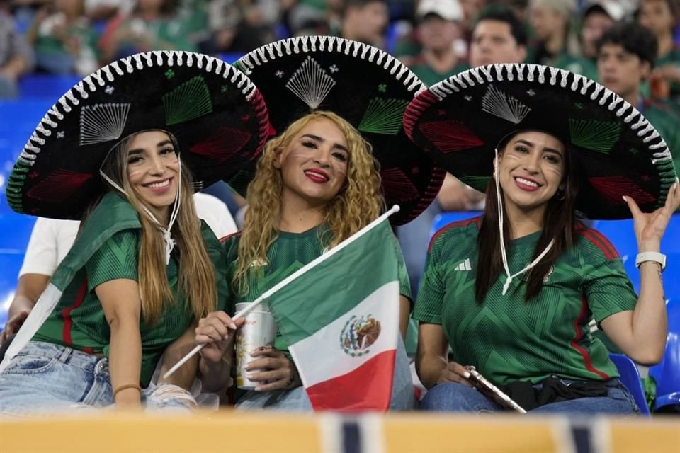 El público femenino también destacó en las tribunas de este martes.