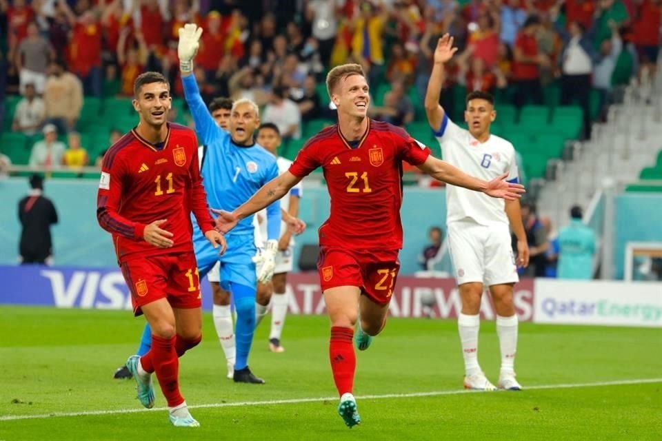 El festejo del estreno goleador de Dani Olmo (21) en una Copa del Mundo.