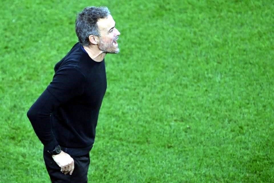 La intensidad de Luis Enrique, seleccionador español, pese a ir goleando.