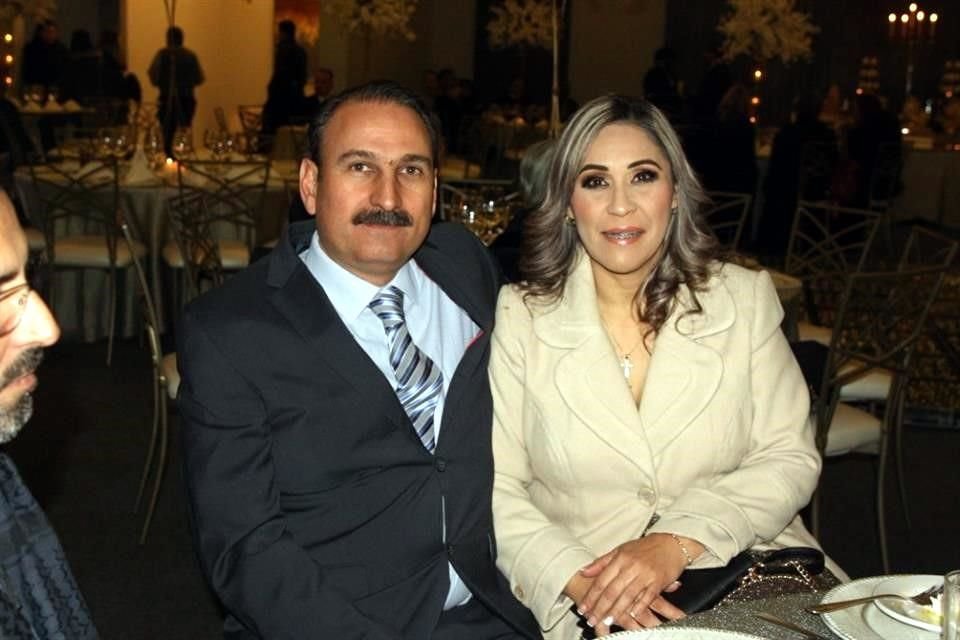 René Quintanilla y Perla Ávila