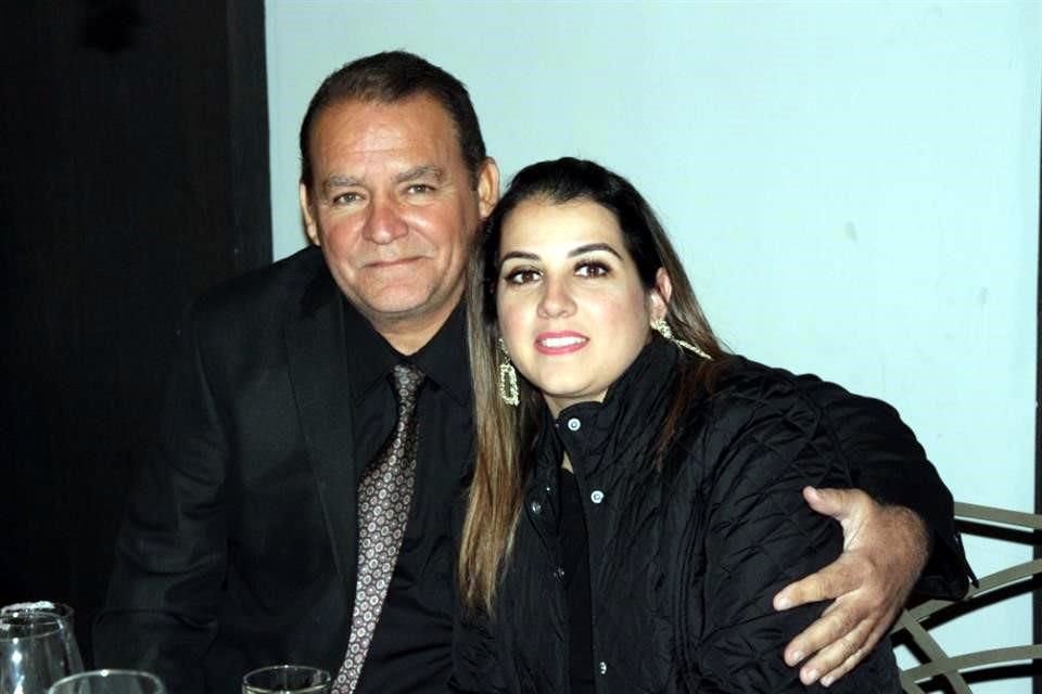 Juan Ángel Garza y Érika Treviño