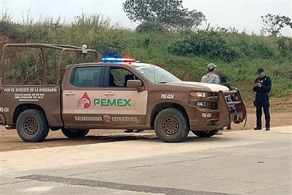 A Las 10:00 horas, personal de Pemex controló la fuga.