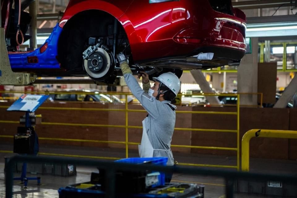 En 2022, la producción de autos subió 9.24 por ciento, a 3 millones 308 mil 346, tras bajar en el año inmediato anterior.