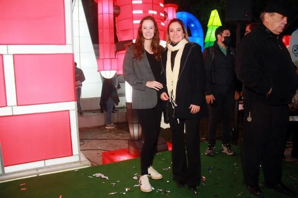Mariel Ortiz y Maricarmen Martínez Villarreal