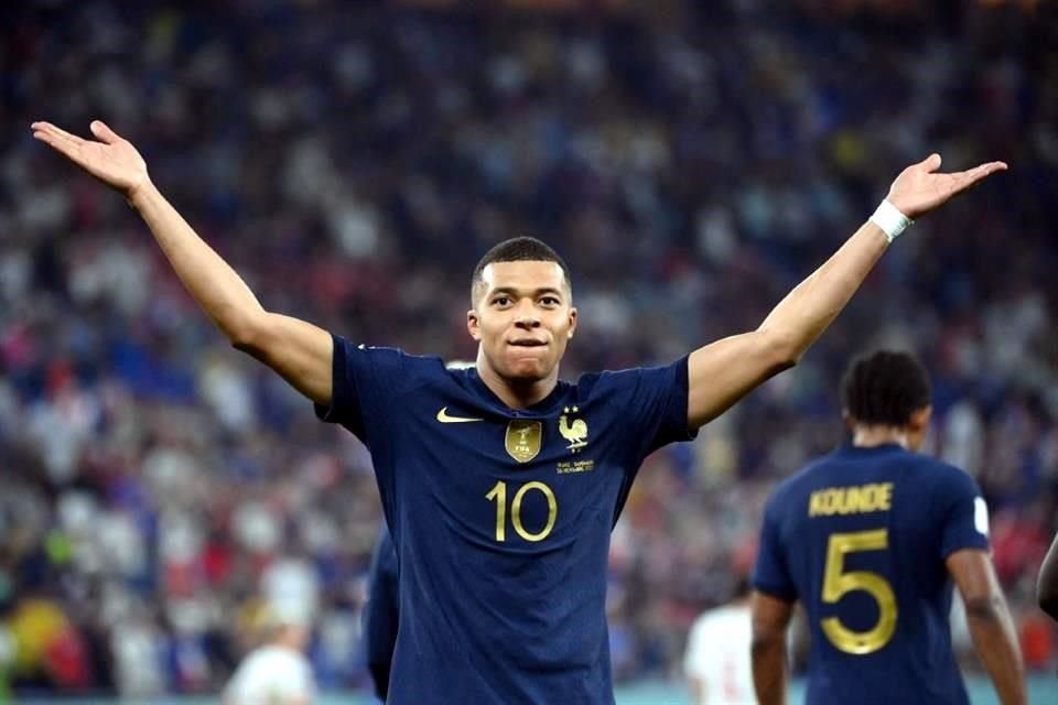 Kylian Mbappé llegó a 31 goles en Les Bleus.