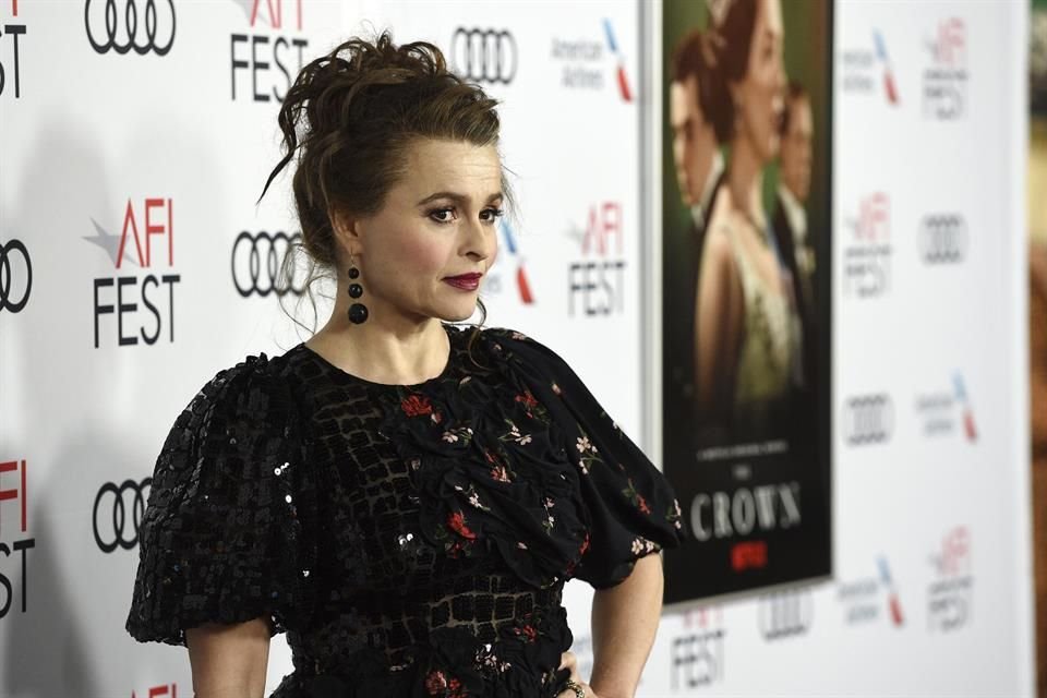 La actriz Helena Bonham Carter dio a conocer que odia la cultura de cancelación después de ver los ataques hacia sus compañeros.