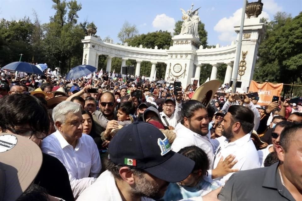 El cuerpo de Ayudantía del Presidente resultó rebasado durante toda la movilización.