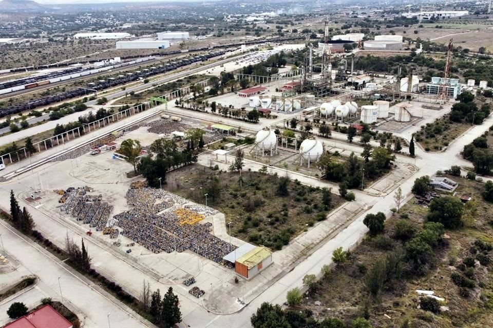 Un infome de la Secretaría del Medio Ambiente señala la existencia de lluvia ácida en la CDMX, causada por contaminantes que vienen de Tula.